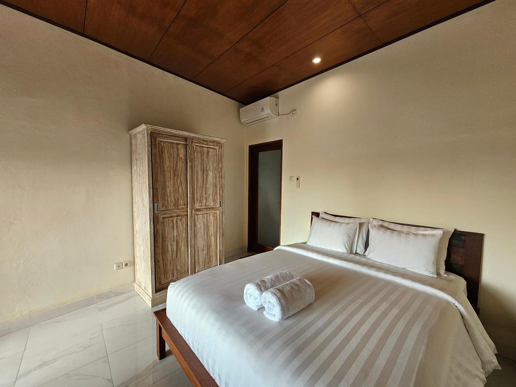 Tegalsari Guest House Canggu Buitenkant foto